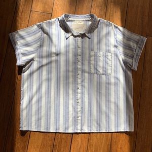 Universal Thread Short Sleeve Button Down
